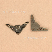 Hardware accessories manufacturers supply wooden fillet antique wooden boxes decorated four corners M1337
