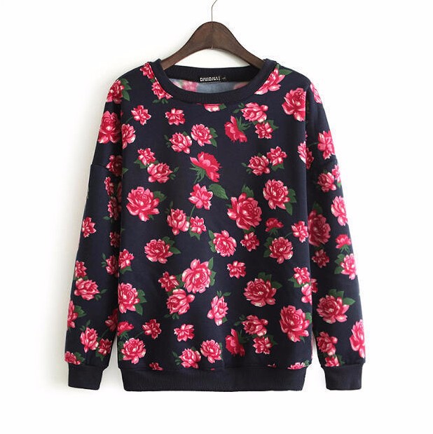 New autumn winter 2015 women\'s o-neck T-shirt with red flowers printed velvet hedging sweatershirts branded free shipping (2)