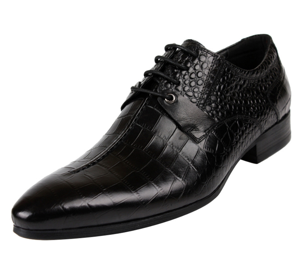 Buy Formal Shoes Online You can have a look at the range of formal shoes on online shopping sites and compare the designs and prices of different shoes from top brands like Nike shoes, Adidas, Reebok shoes etc before you choose the pair that you think is right for you.