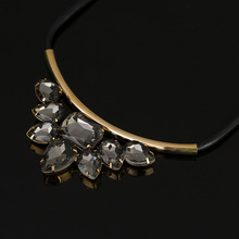 Quartz crystal pendant Crystal Exquisite Rhinestone Necklace 2016 Wholesale Newest Fashion Cortex Chain Collar Necklace Jewelry