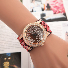 Pop de europa y américa de moda mujeres Sexy Leopard Print ancho de cuero para mujer de la banda de relojes montre femme lujo nueva