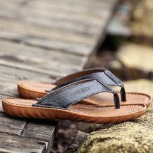 Summer new clip toe sandals male leather sandals Korean tidal casual men slip slippers wear sandals