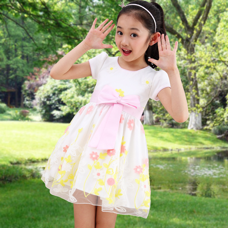 http://g03.a.alicdn.com/kf/HTB1jSbeIXXXXXX_XpXXq6xXFXXXj/2015-high-quality-pretty-dot-print-dress-cute-bow-girl-casual-dress-3-4-5-6.jpg