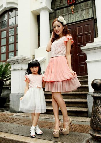 Brand New 2015 Summer Lace Girl Dress Patchwork Matching Mother Daughter Clothes Cute Family Matching Outfits Chiffon Dresses11