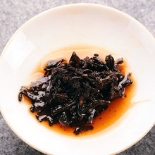 Pu er tea cooked great classic 200 g Seven tea cakes Yunnan large leaf tea