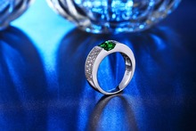 925 sterling silver Jewelry wedding rings For Women fashion Bijoux Ruby Emerald Green gem CZ Diamond