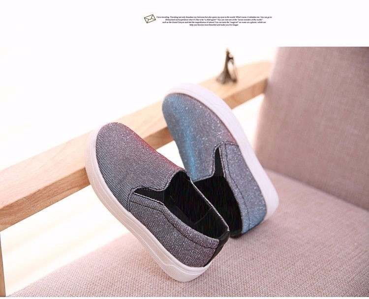 Hot-New-2015-Fashion-Brand-Children-Sneakers-Casual-Breathable-Lights-Kids-Shoes-Canvas-Sequins-Girls-Children-Flat-Sneakers_06