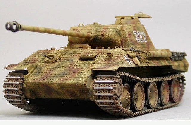 Tamiya 1/35 World War II Assembled 1/35 35065 A German Panther tank