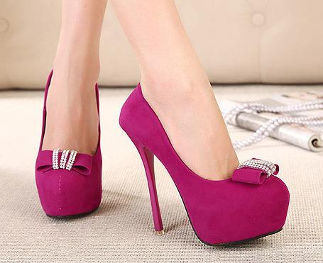 http://g03.a.alicdn.com/kf/HTB1lKNhIpXXXXaFXXXXq6xXFXXXp/-Vendita-calda-2015-donne-di-estate-pompe-piattaforma-punta-rotonda-tacchi-alti-rosa-di-strass.jpg
