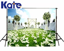 Kate Custom Made Beach White Wedding Theme Studio Photo Backdrop Green Meadow Petals White Chair Sunny Day Backgrounds Backdrop