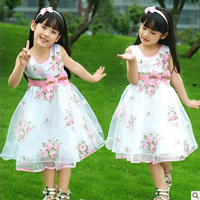 http://g03.a.alicdn.com/kf/HTB1nzXJIpXXXXa8XFXXq6xXFXXXm/Beautiful-Teenage-Girls-Princess-Dress-Roses-Printed-White-Wedding-Dresses-for-4-12-Years-Children.jpg