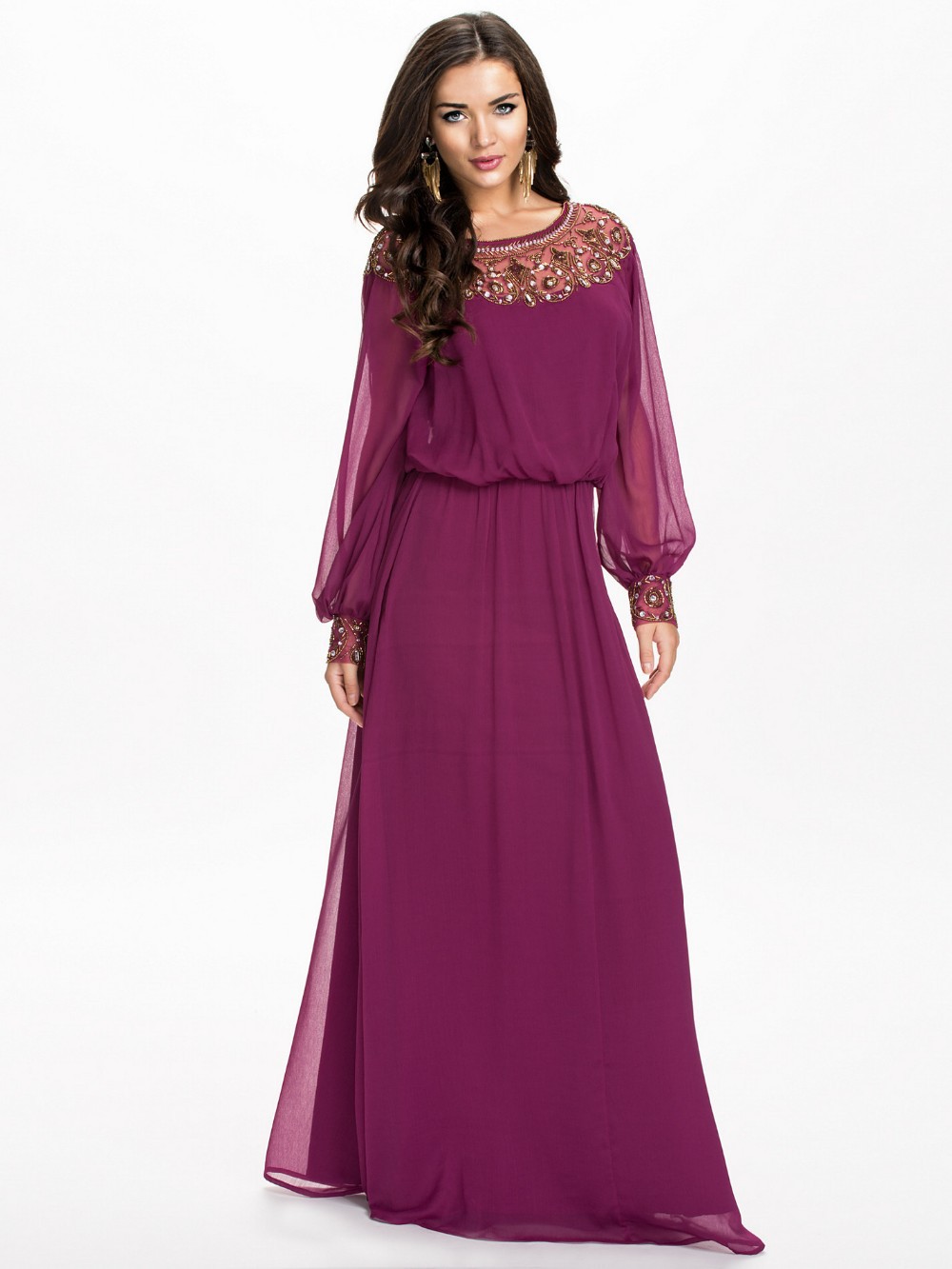 simple full sleeve gown