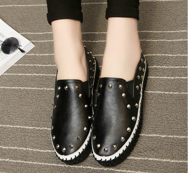 2016 Fashion PU leather rivet studded loafer womens shoes flats chaussure femme zapatos planos mujer ladies flat shoes A72
