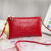 2016 new Ms. Chao patent leather crocodile handbag light leather shoulder Messenger bag storage purse phone package zs0022