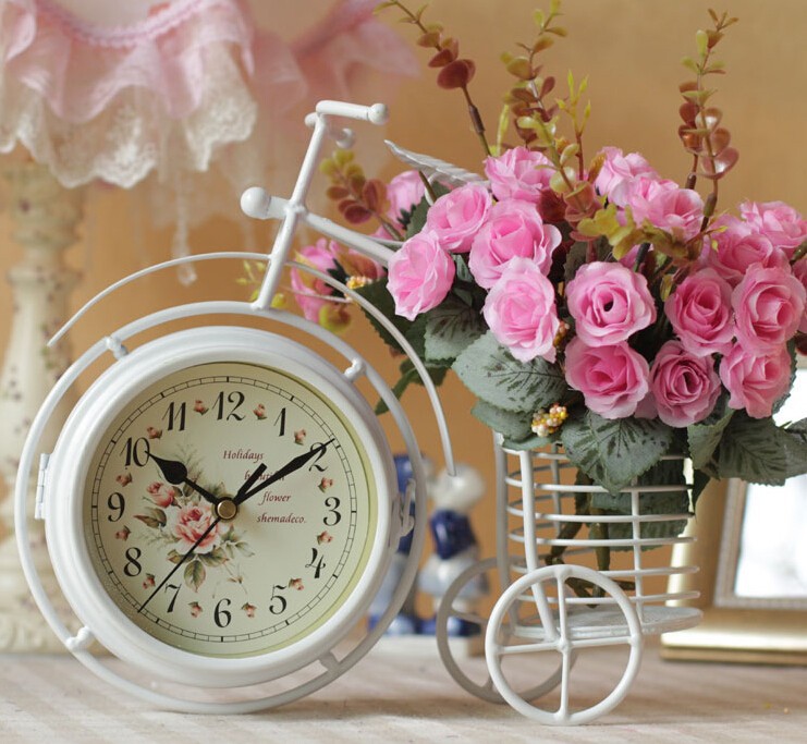 2020 Wholesale Bicycle Shape Desk Clocks With Flower Vases Iron