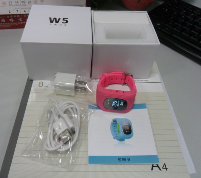 W5 package and accessories