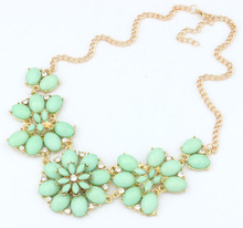 Jewerly 2014 New 6 Colors Fashion jewelry Gold Plated Rhinestone Flower Pendant Necklace Woman Cute Christmas