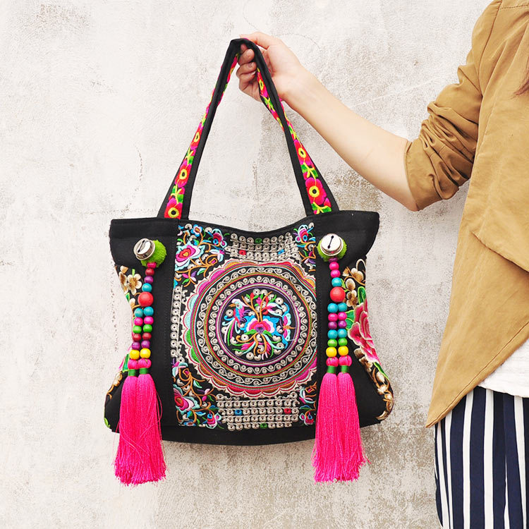 Whole Top Ethnic Embroidery Bags Fashion Personality Whole Top Ethnic Embroidery Bags Fashion Personality National Style Tassel Beads Shoulder Bag Lady Travel Ping Handbag White Handbags