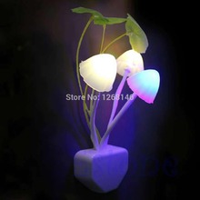 S111  Free Shipping 1 Pieces EU/US Romantic Colorful LED Mushroom Night Light DreamBed Lamp Home Illumination