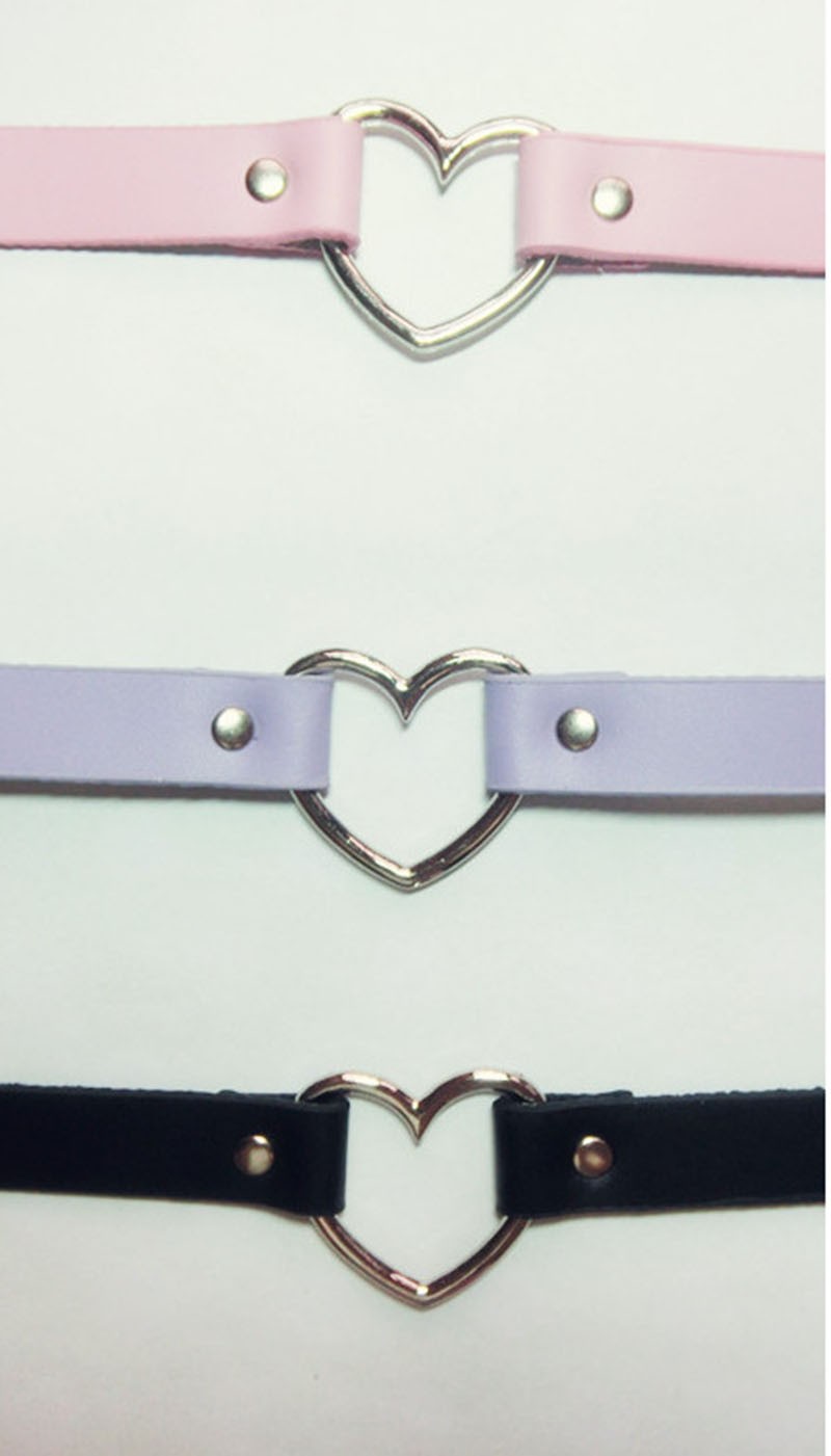 Leather Heart Choker Necklace4