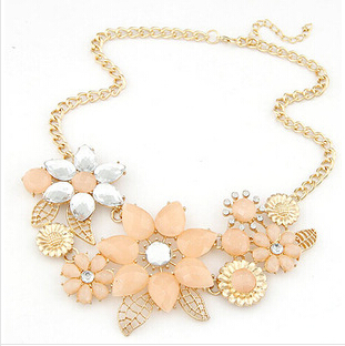 Star Jewelry 2014 New Vintage Jewelry Flower Choker Shourouk Charm Rhinestone Retro Statement Necklaces Pendants Gift