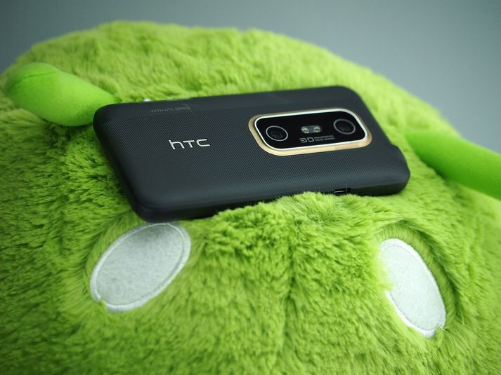 Original Unlocked HTC G17 EVO 3D 4 3 Inch Touch Screen 3G Network GPS WIFI 5MP