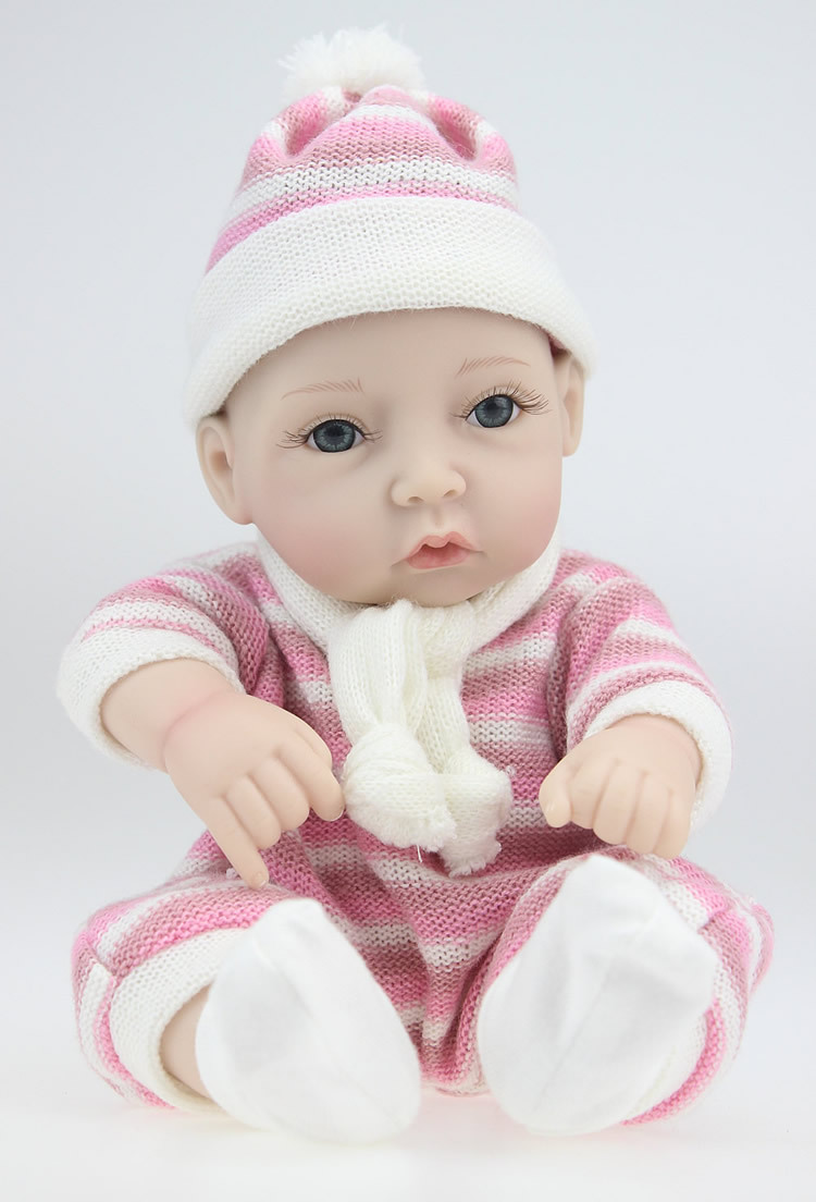 Realistic 12 Inch Little Baby Lifelike Breathing Doll Full Vinyl Baby Doll Toys Mini Girl Doll Wearing Knitted Clothes So Cute