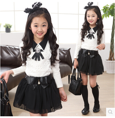 http://g03.a.alicdn.com/kf/HTB1r0ENIFXXXXaWaXXXq6xXFXXXv/Sportswear-for-Girls-4-14-Year-Kid-s-Sport-Suit-Lace-Long-Sleeve-T-shirt-for.jpg