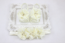 2015 New Baby Girl Flower Shoes with Flower Headband First Walkers Newborn Toddler Barefoot Shoes 1