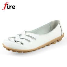 2016 Summer Mother Shoes Women Fashion Loafers Genuine Leather Casual Shoes Cut Outs Real Leather Shoes Breathable Comfortable