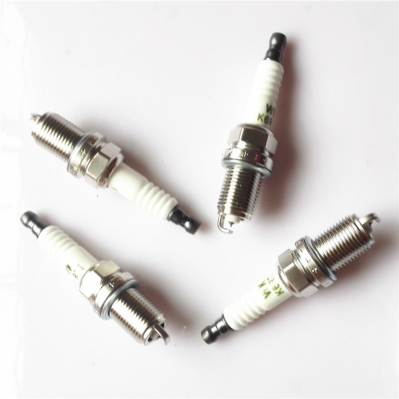 Achetez en Gros suzuki swift spark plugs en Ligne à des Grossistes
