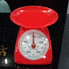 Mechanical kitchen scales batching scales, said a small plastic dishes Pan Cheng home baked gram, said mechanical kitchen scale