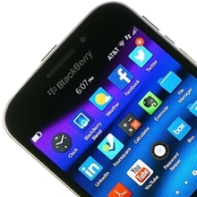 Original BlackBerry Classic Q20 4G LTE Mobile Phone BlackBerry 10 3 OS Dual Core 2GB 16GB
