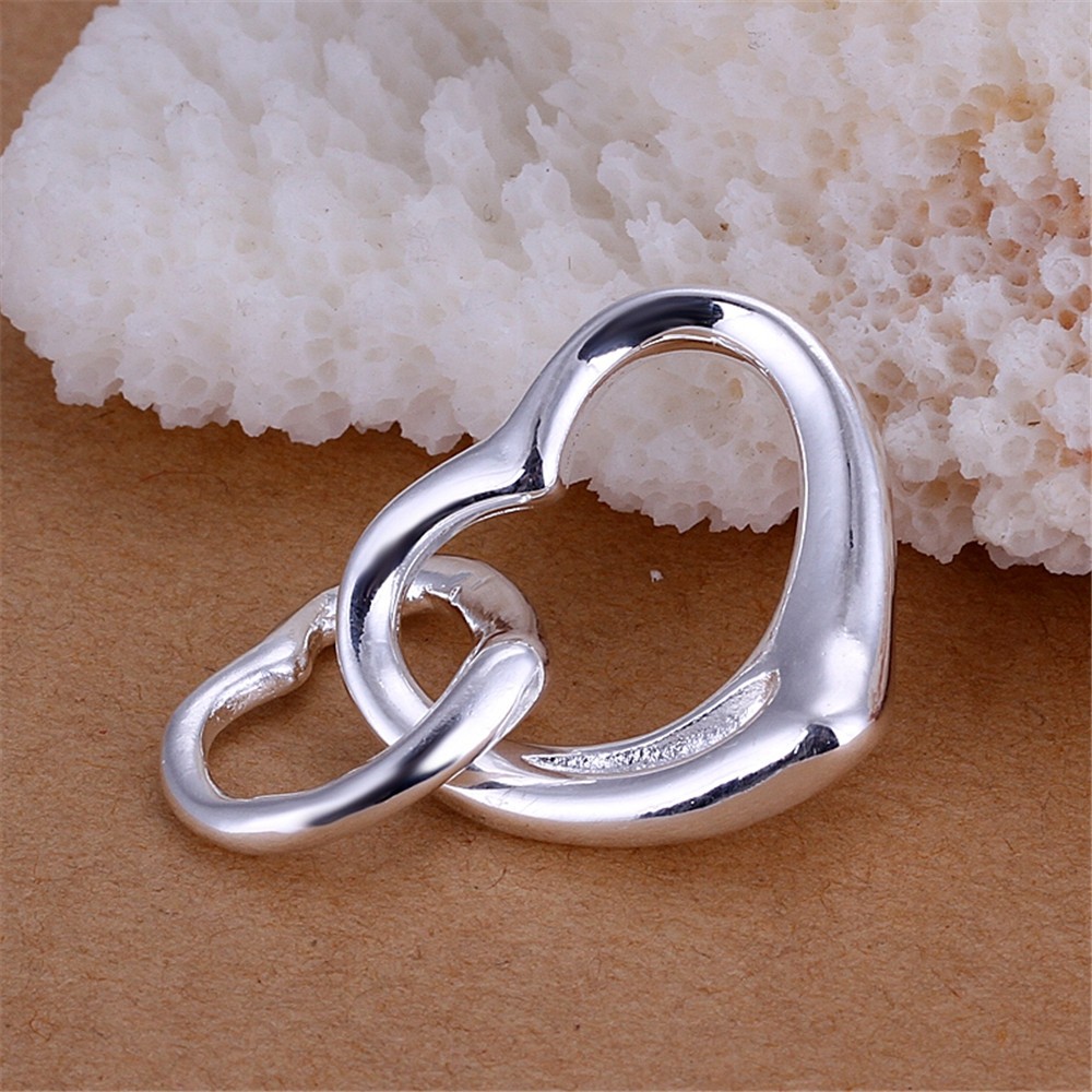 Wholesale Hot Sale Love Hearts Shaped Silver Plated Pendant Simple Romantic Style Jewelry Accessories for Women HFNE