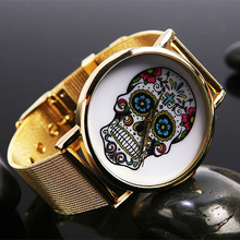 Para mujer para hombre Punk Skull Printed malla de oro venda de la aleación de cuarzo analógico reloj de pulsera