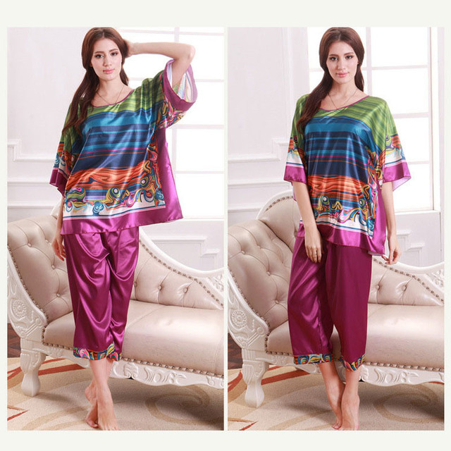 gaya musim panas set piyama wanita piyama satin pakaian tidur rainbow stripes baju tidur gaya musim panas set piyama wanita piyama satin pakaian tidur rainbow stripes baju tidur