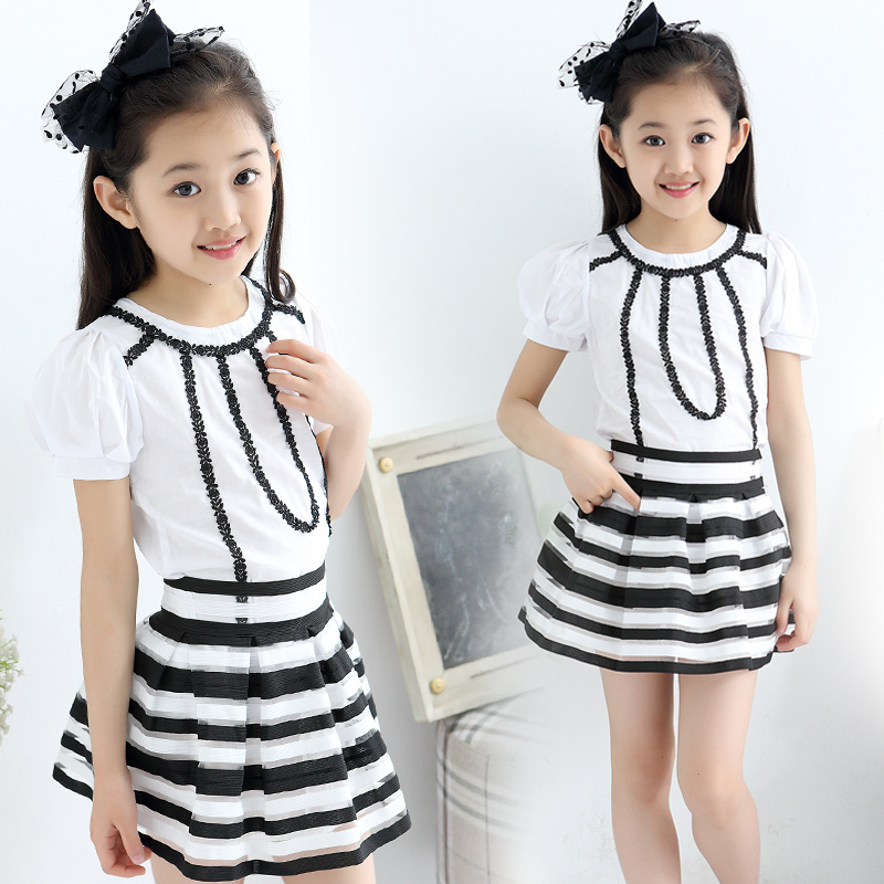 http://g03.a.alicdn.com/kf/HTB1u9MNIXXXXXboXpXXq6xXFXXXV/conjunto-menina-4-12T-wear-kid-clothes-set-white-short-sleeve-shirt-striped-skirt-vetement-enfant.jpg