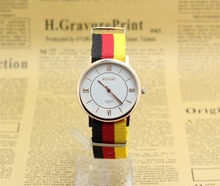 Para mujer de la marca relojes moda casual mujer color de nylon correa de reloj envío gratis
