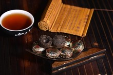 Promotion BUY4GET3 Wholesale Chinese pu er tea Puerh Tea Chinese Mini Yunnan Puer Tea Gift Tin