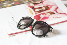 Vintage Trend Sunglasses For Women Men Round Retro Sun Glasses Sports Bike Oculos De Sol