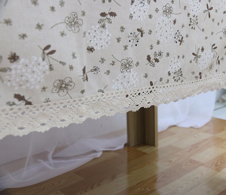 2465692221_852772111