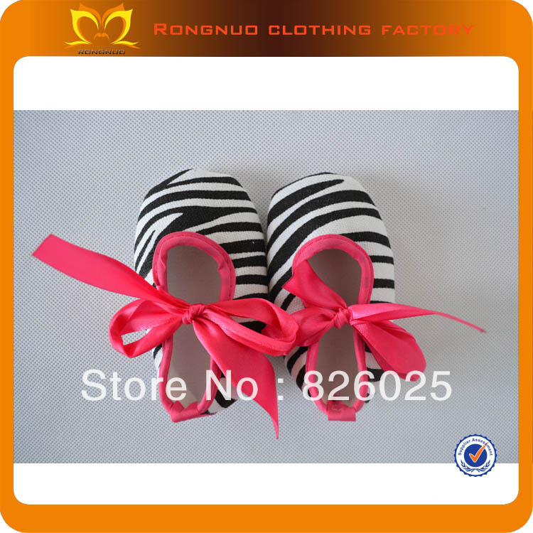 Petti infantsshoes           3  48  24 pairs/lot