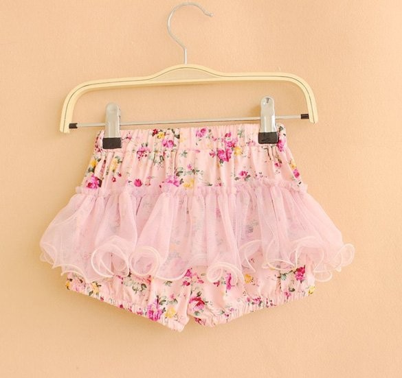 2015-Brand-New-Girls-Shorts-Summer-Kids-Clothes-Casual-Bow-ruffle-shorts-Floral-Lace-Gauze-Cotton (3)