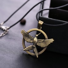 Hot Movie The Hunger Games Jewelry Bird Necklace Alloy Charm Necklace Bronze Pendants Chain Women Men’s Accessories Gadgets