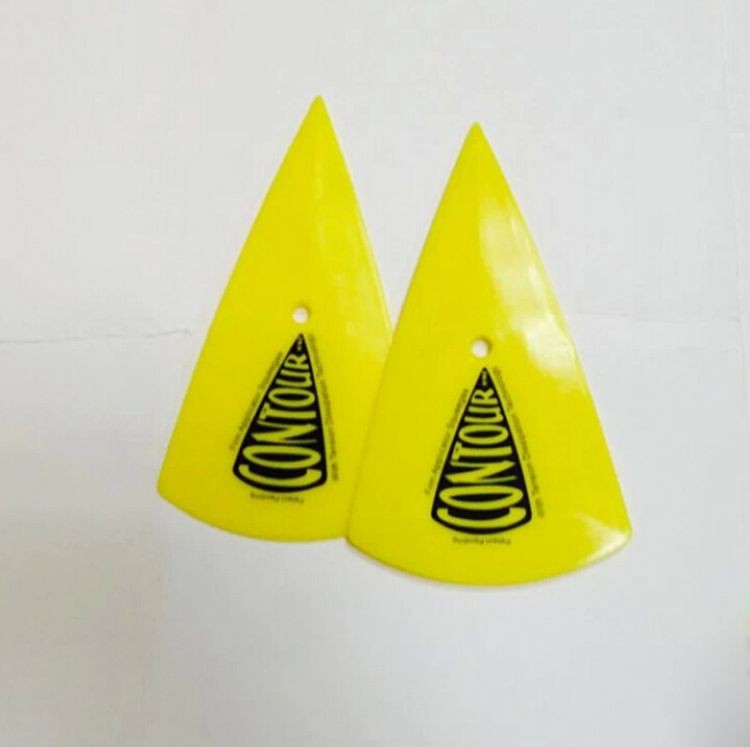 Yellow Color Pointed end Scraper squeegee (1)