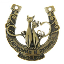 2015 new fashion hot sale  metal horseshoes Russian specialties,size 7*7 cm twin pairs to form a happy family cat Christmas gift