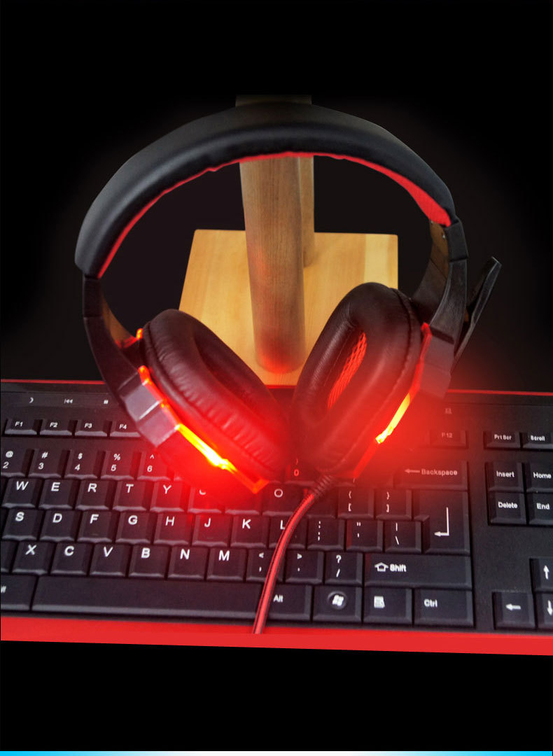 2015 Brand New PLEXTONE PC780 Over-ear Game Gaming Headset Earphone Headband Headphone with Mic Stereo Bass LED Light for PC Gamers 026