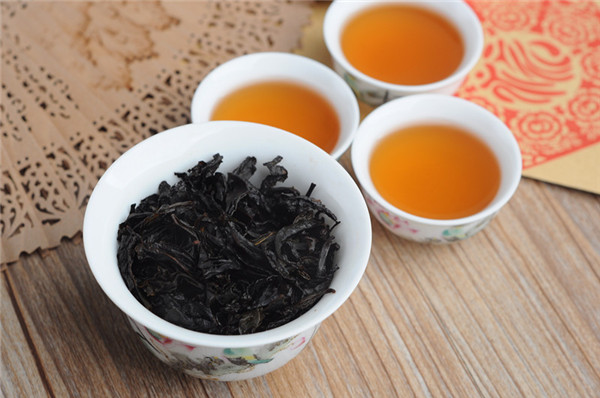 Wholesale 250g Strong flavor Chinese Fujian Wuyi Da Hong Pao Tea Oolong Tea Can Perfumes 100