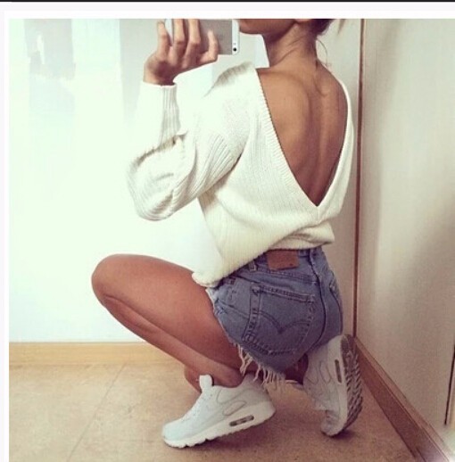 2015-New-fsshion-hot-sale-women-white-backless-sexy-sweaters-casual-O-Neck-full-sleeve-cute