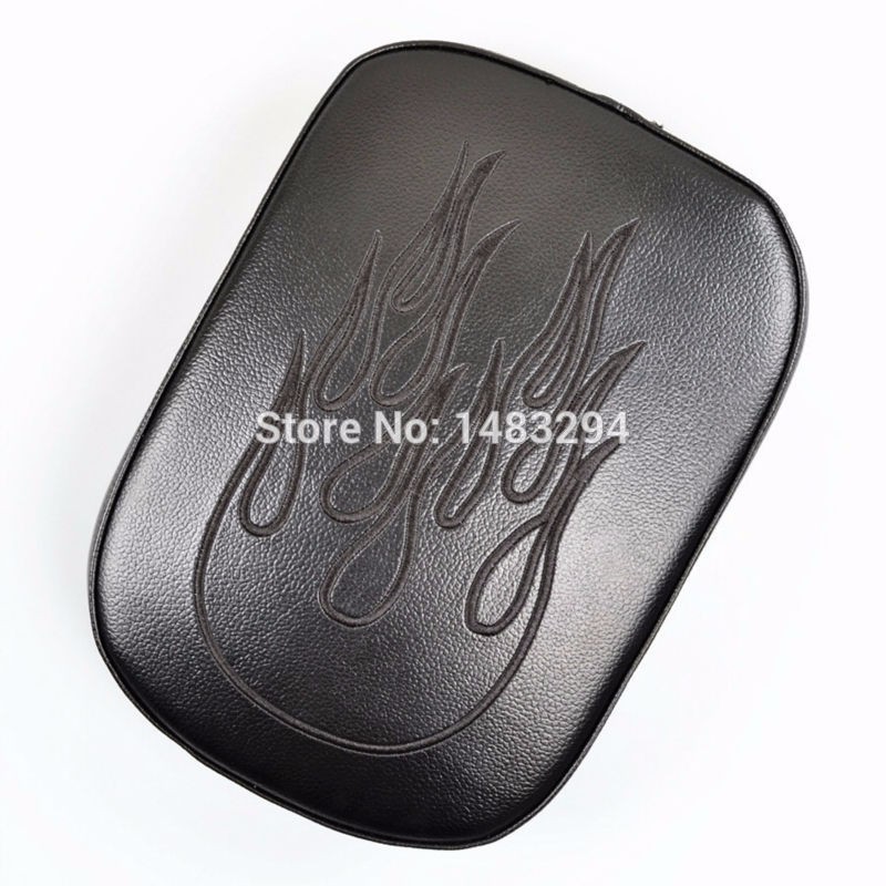Big-Flame-Suction-Seat-Pillion-Pad-Rear-Passenger-Seat-For-Motorcycles-Universal-Fit-8-Suction-Cups (4)
